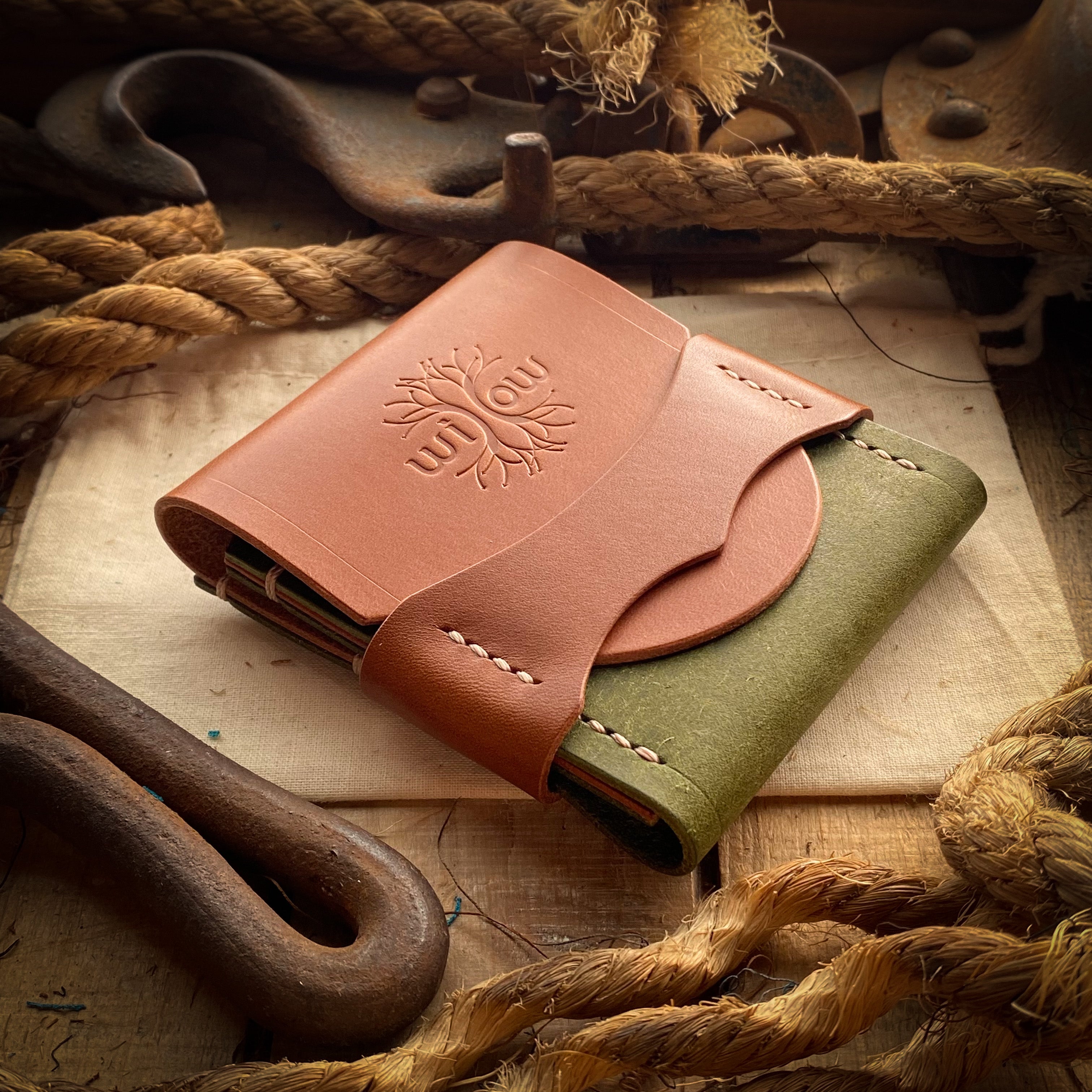 Luxe Minimalist Wallet - Quick Access - Olive and Bourbon