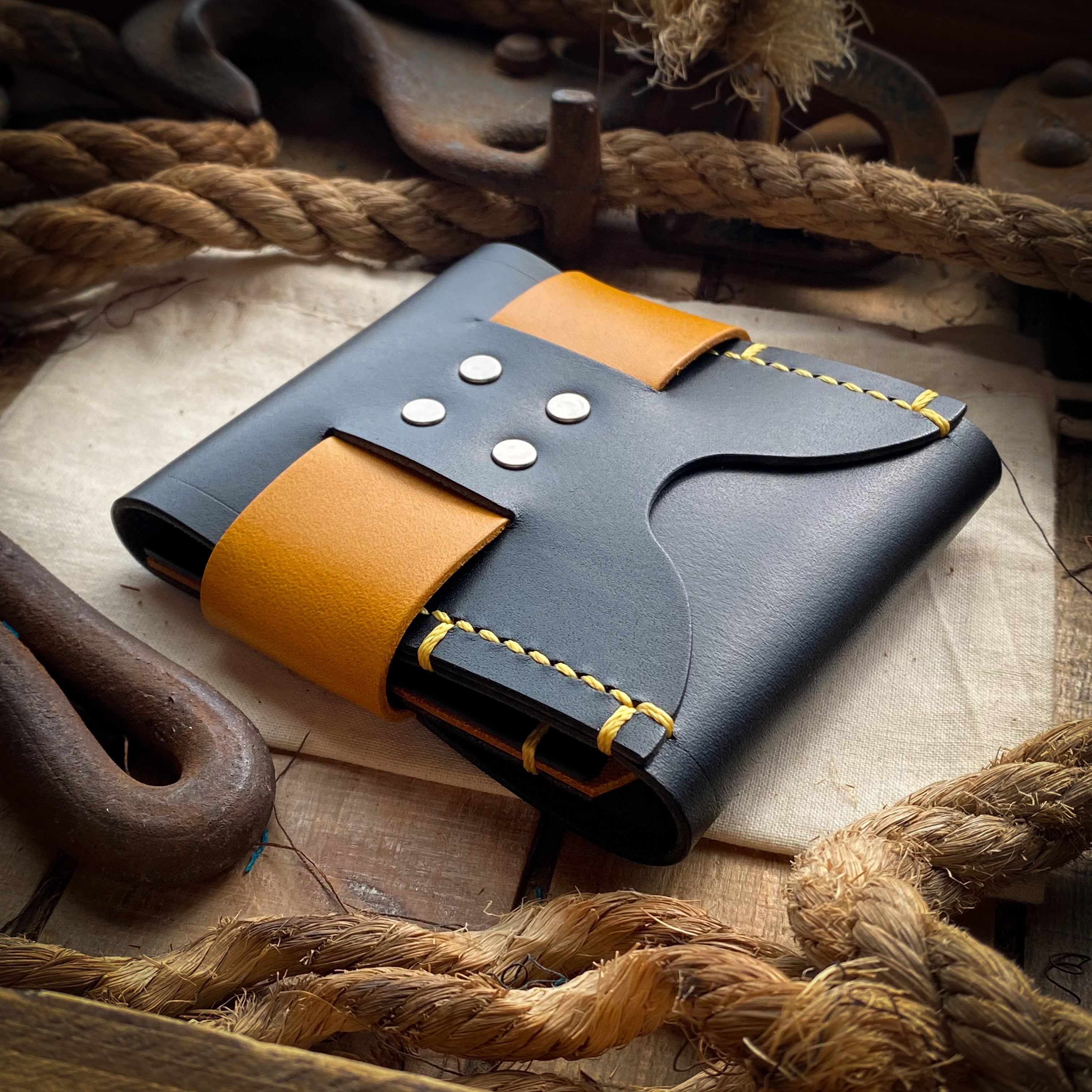 Luxe Minimalist Wallet - Quick Access - Black and Yellow