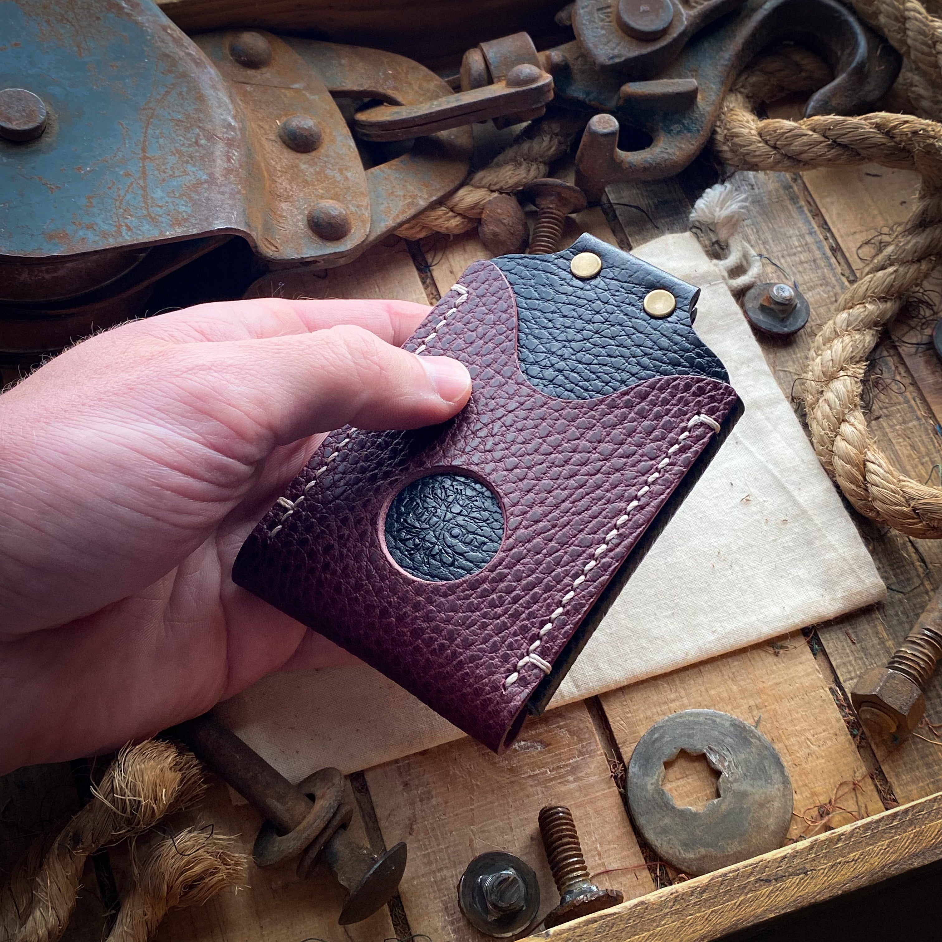 Best Slim Minimalist Wallet in Bordeaux and Black Dollaro Front
