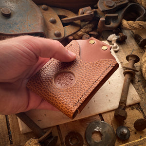 Best Slim Minimalist Wallet in Whiskey leather and Bourbon