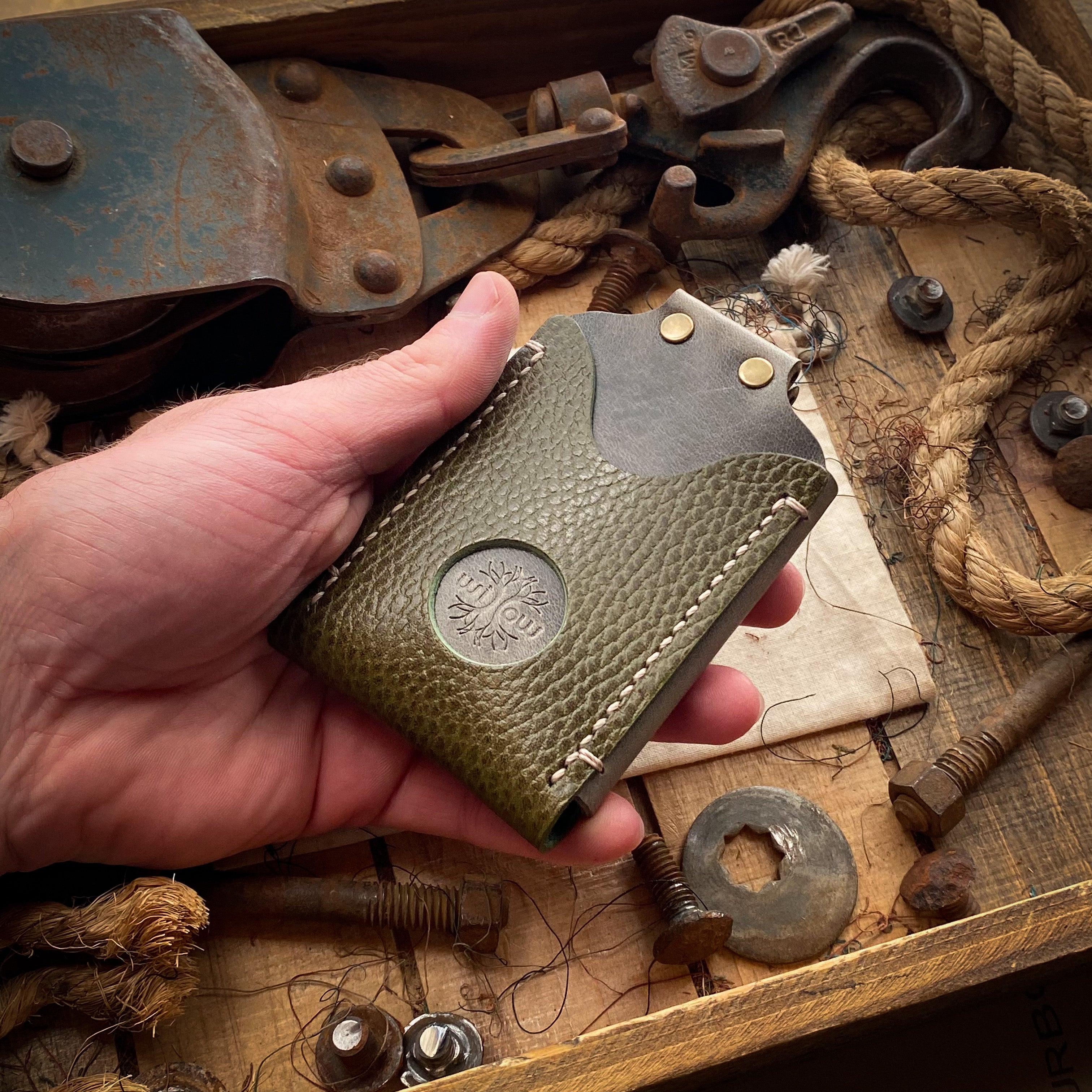 Handmade Leather Wallet with Airtag Pocket