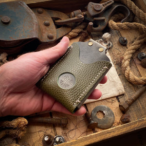 Handmade Leather Wallet with Airtag Pocket