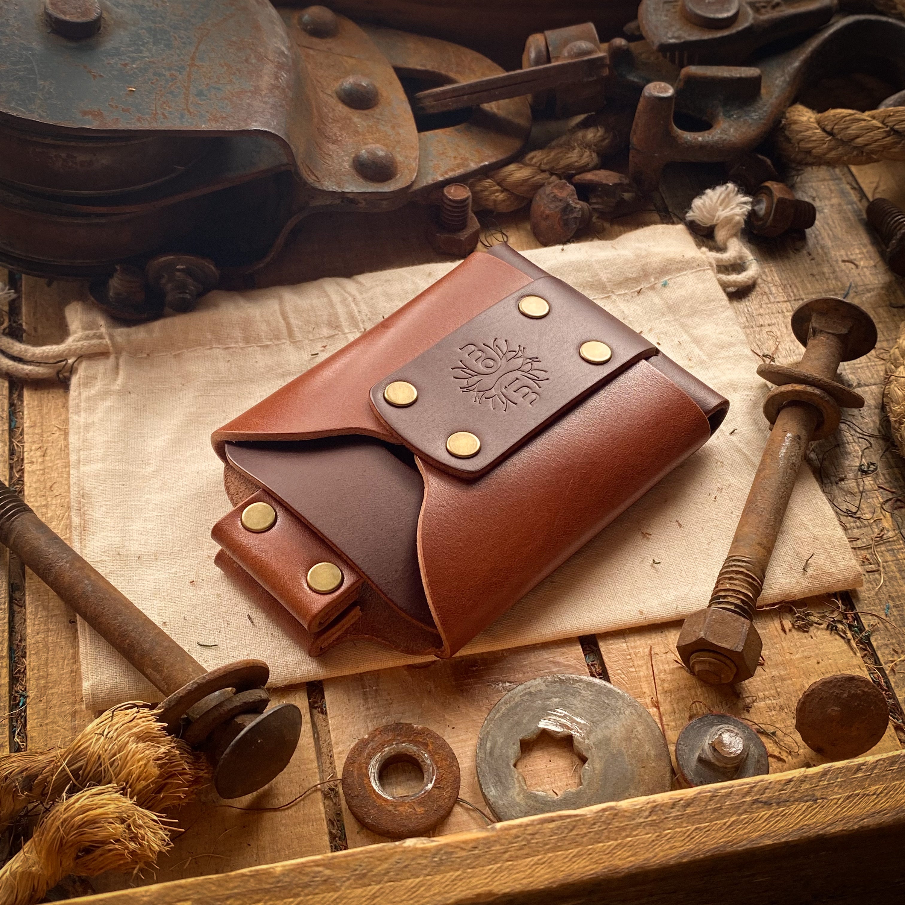 Mens Front Pocket Wallet Knocks Wallet with Card Pull Tab