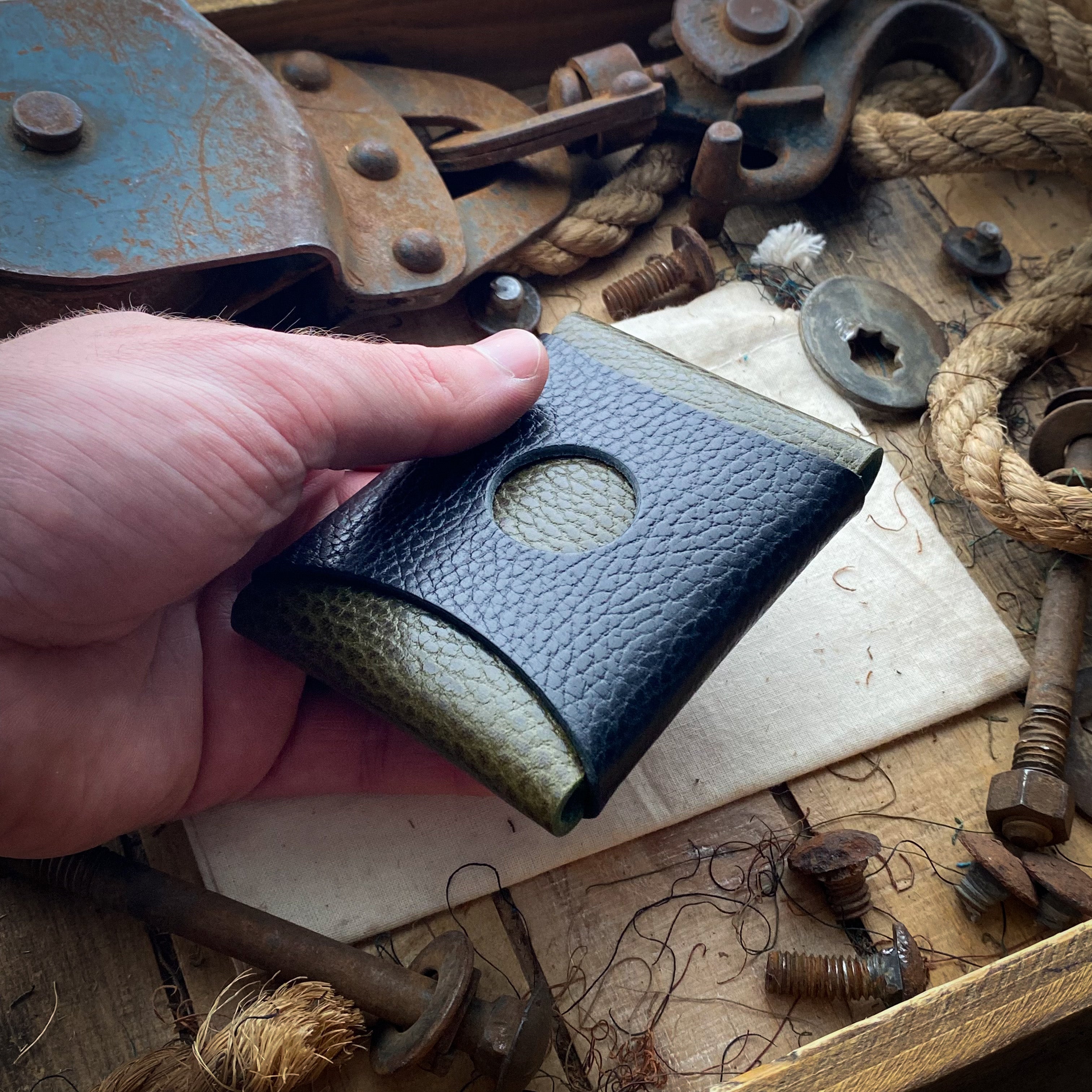 Mens Leather Wallet Wask Original Olive and Black Dollaro Airtag