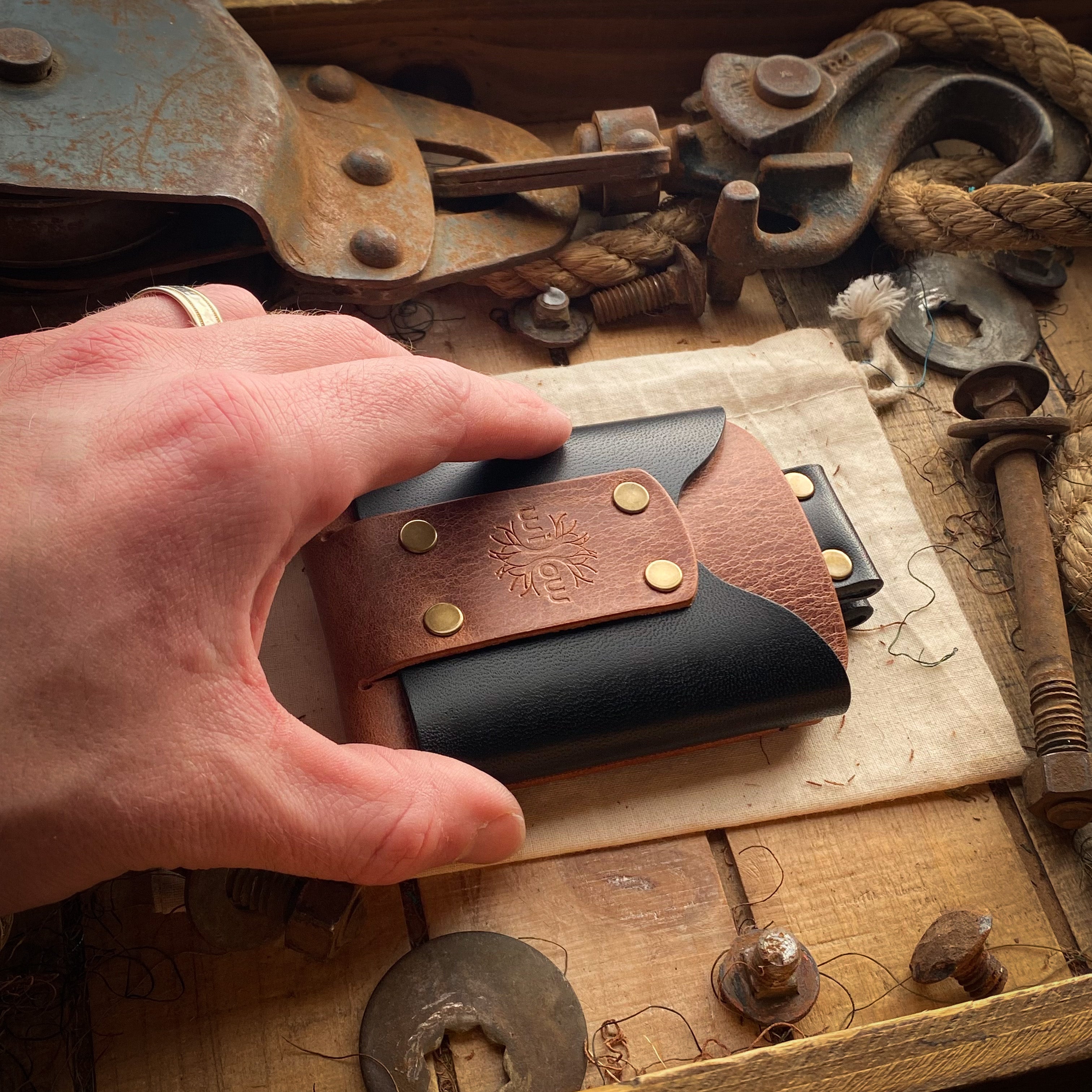 Mens Slim Wallet in Sierra and Black Knocks Wallet Rear