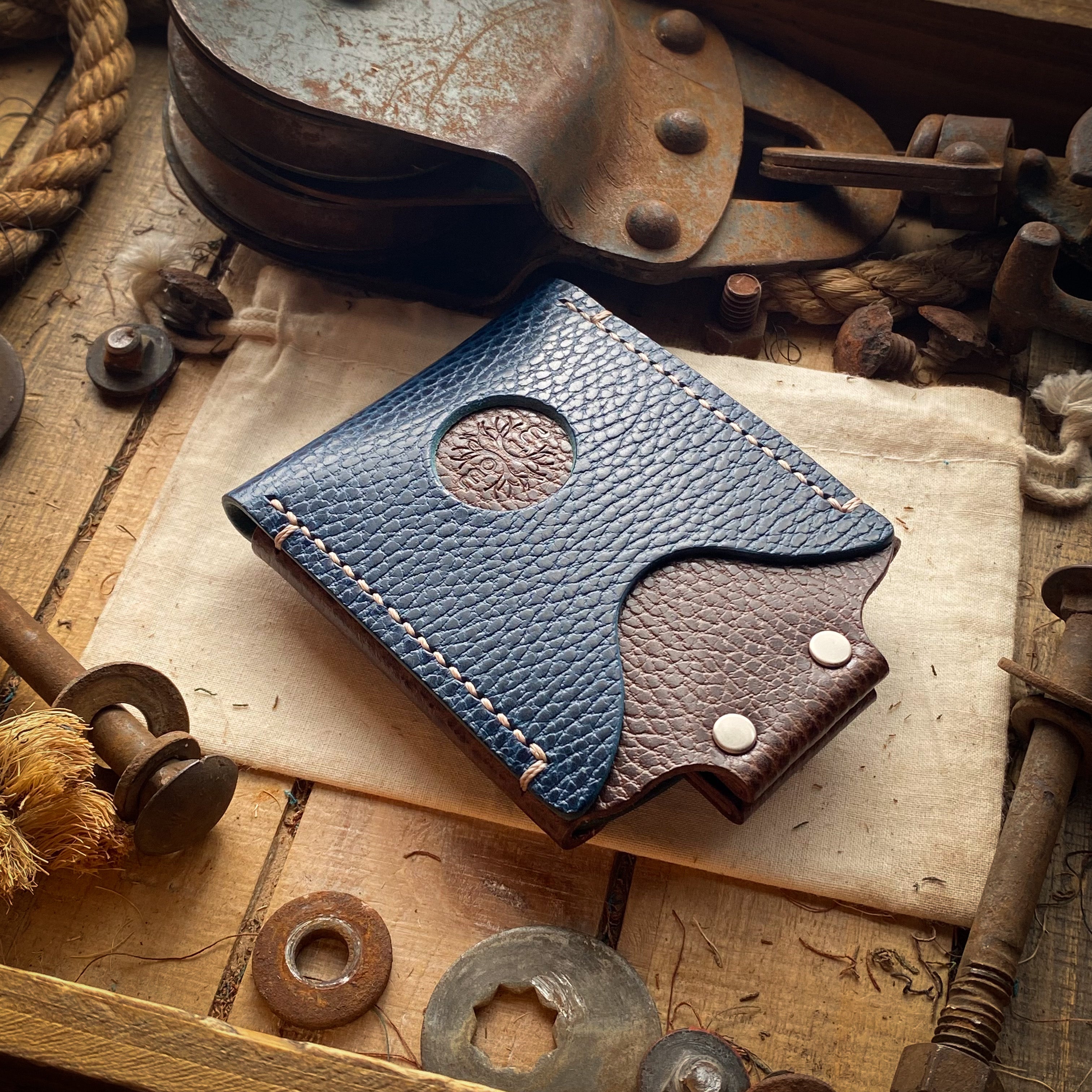 Mens unique Blue Wallet with Airtag Holder