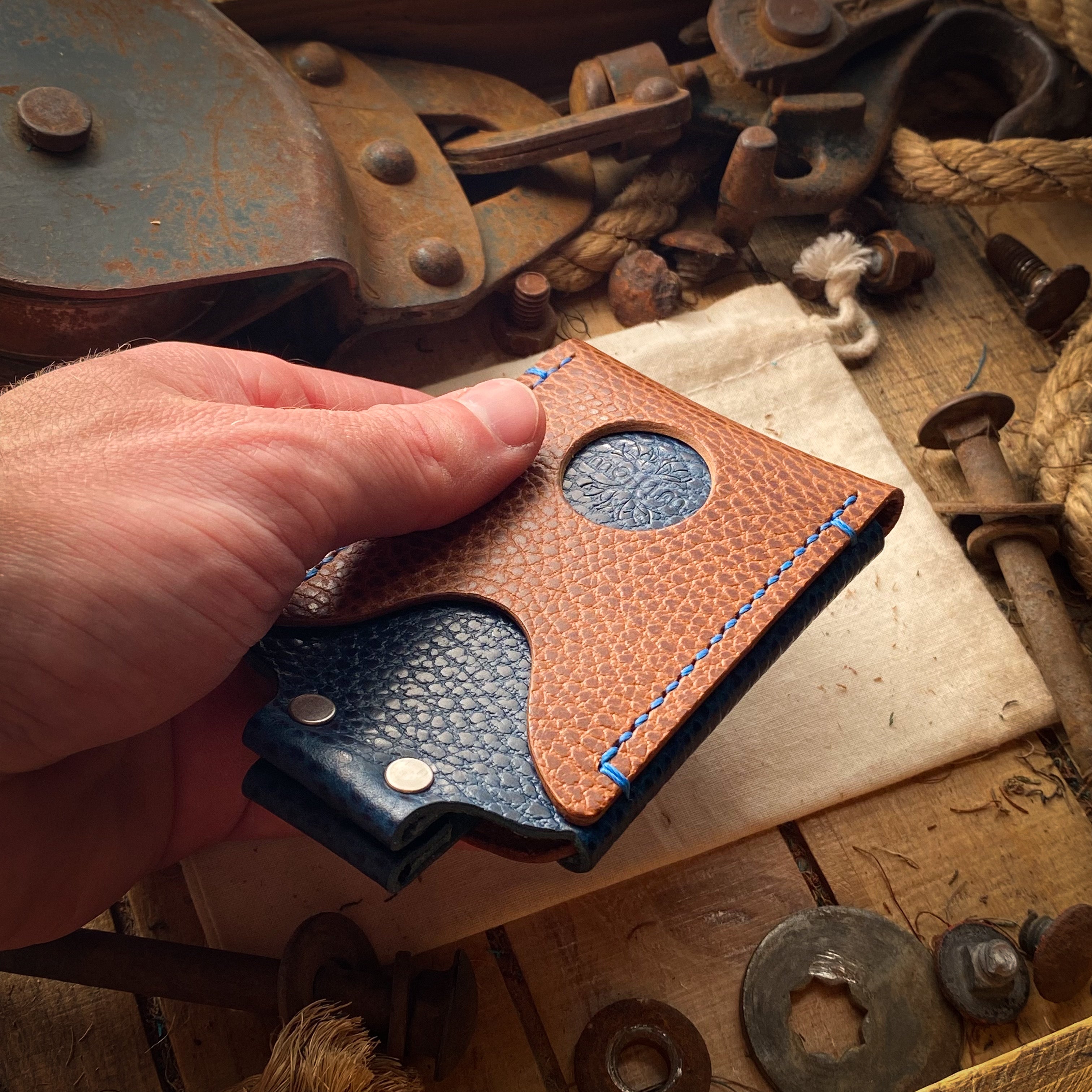 Original Knocks Minimalist Wallet in Whiskey Dollaro and Blue