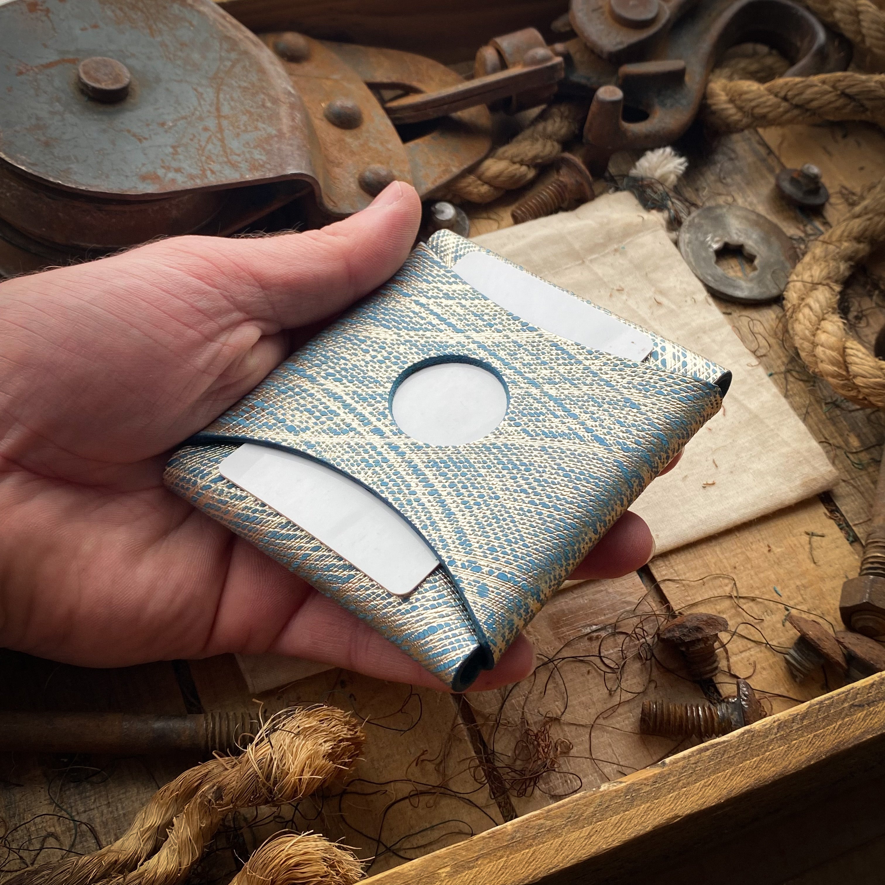 Personalized Travel Airtag Wallet 