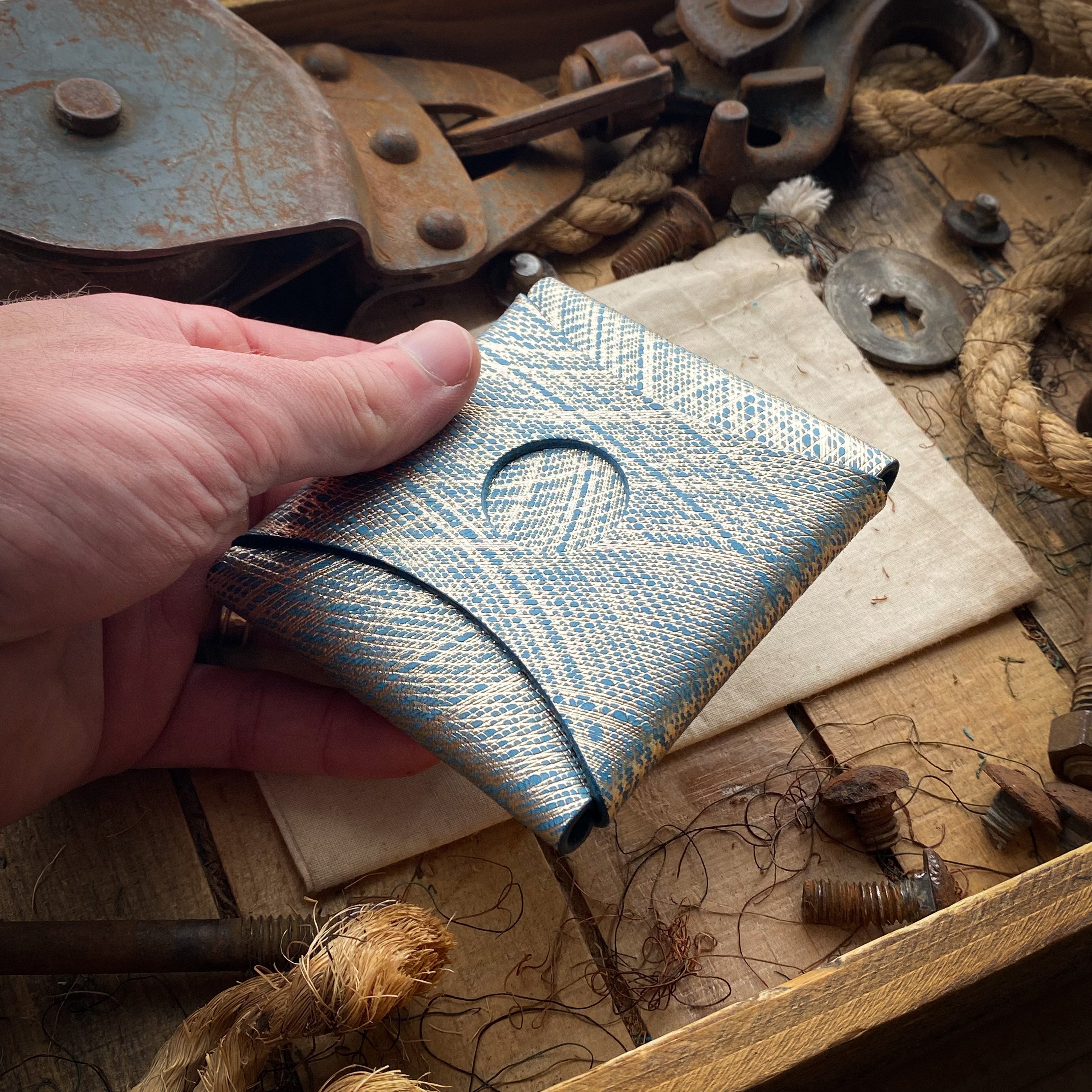 Personalized Travel Wallet for Apple Airtag