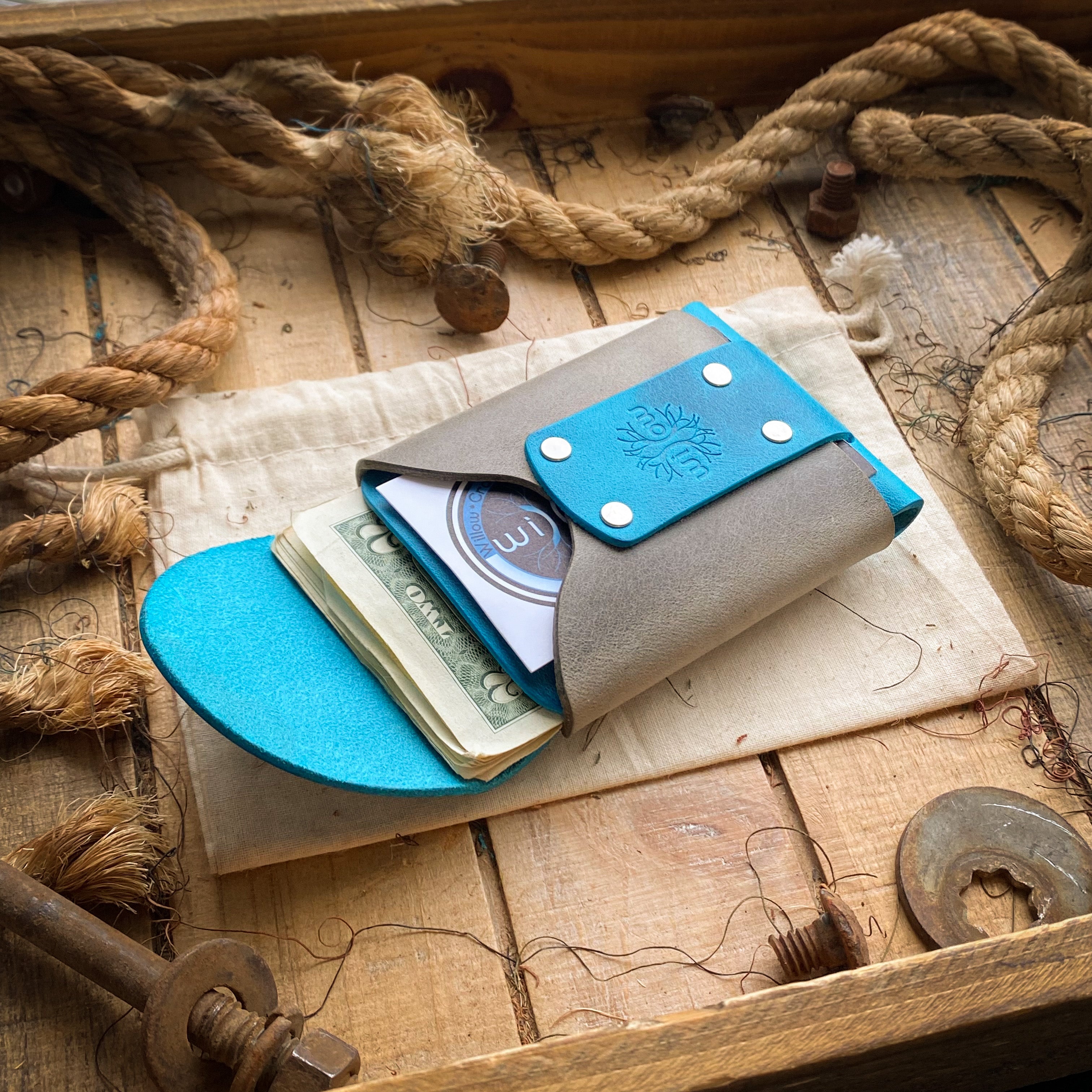 Wask Minimalist Wallet in Blue Raspberry and Charcoal  Inside