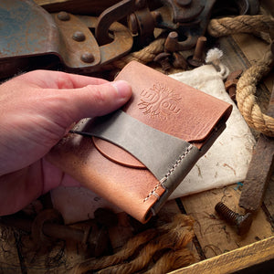 Wide Luxe Minimalist Wallet in Sierra and Charcoal for Large Bills