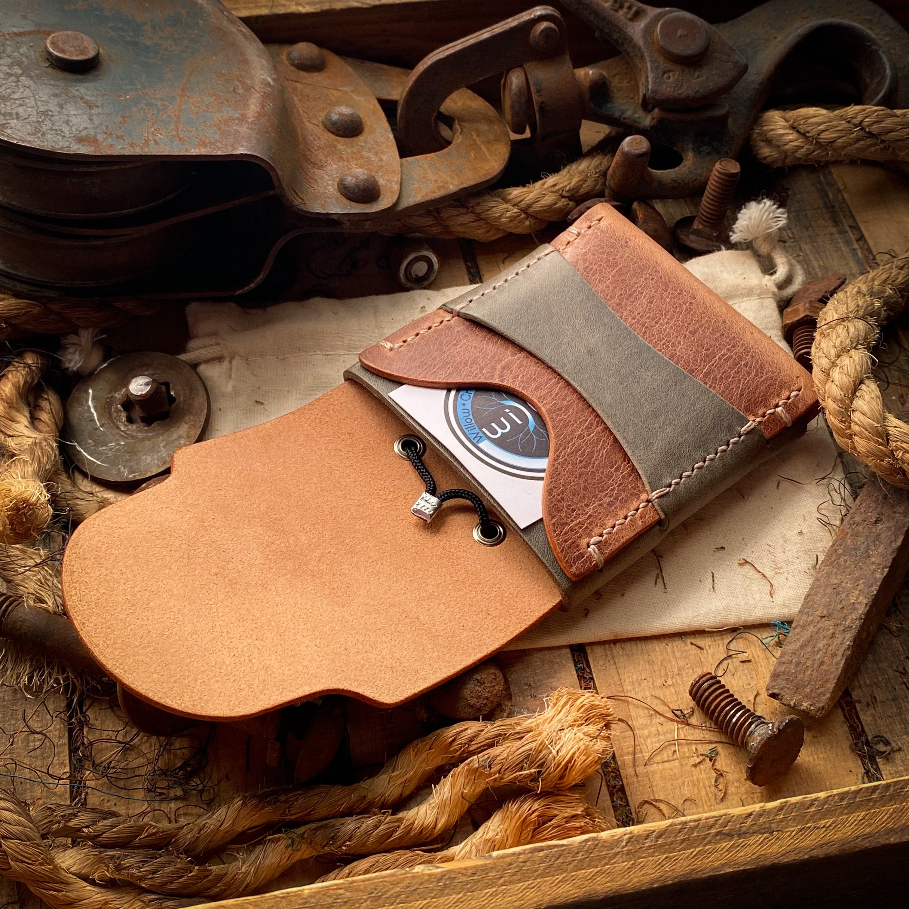 Wide Luxe Minimalist Wallet in Sierra and Charcoal quick access pull strings