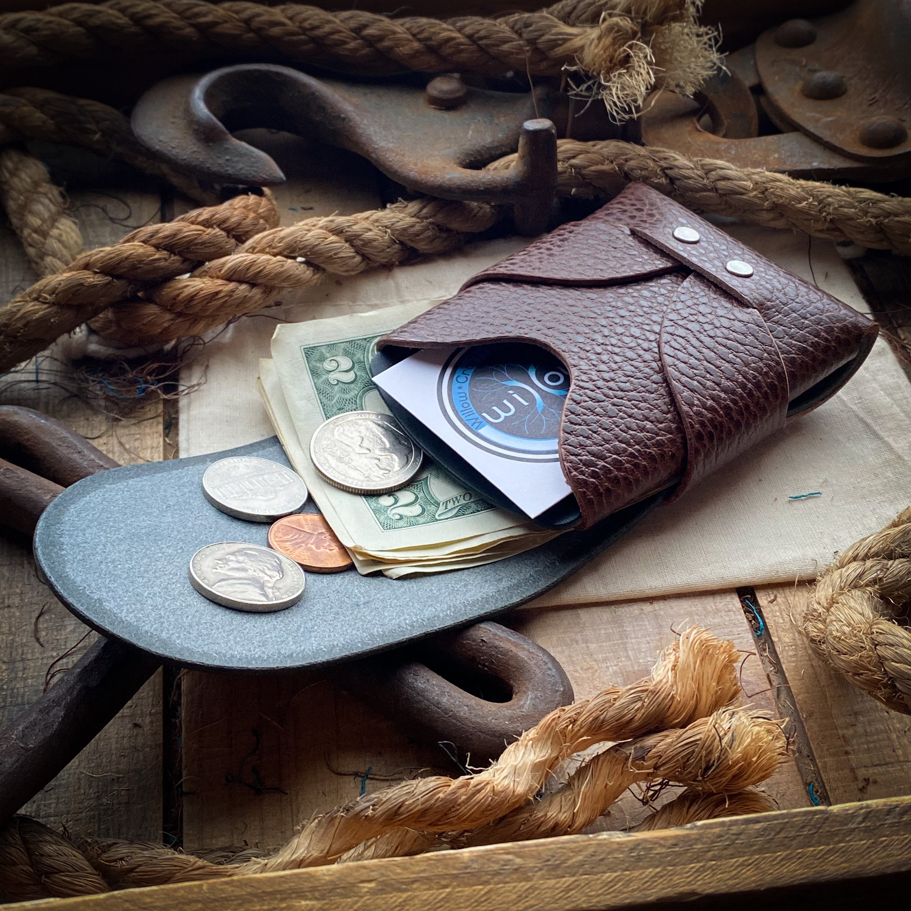 Original Swaddle Minimalist Wallet - Brown Dollaro and Black