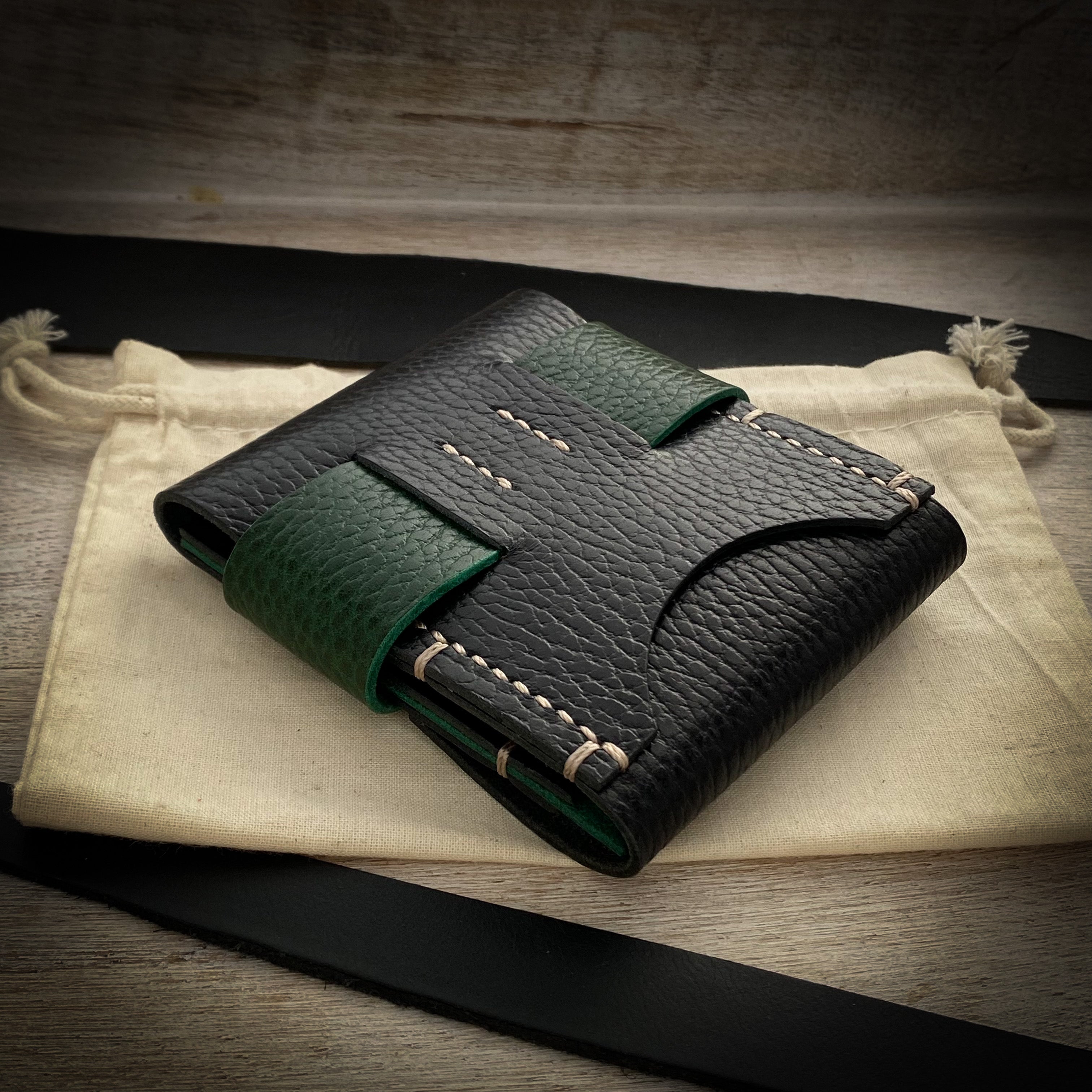 Luxe Minimalist Wallet - Quick Access - Black Dollaro and Green Dollaro