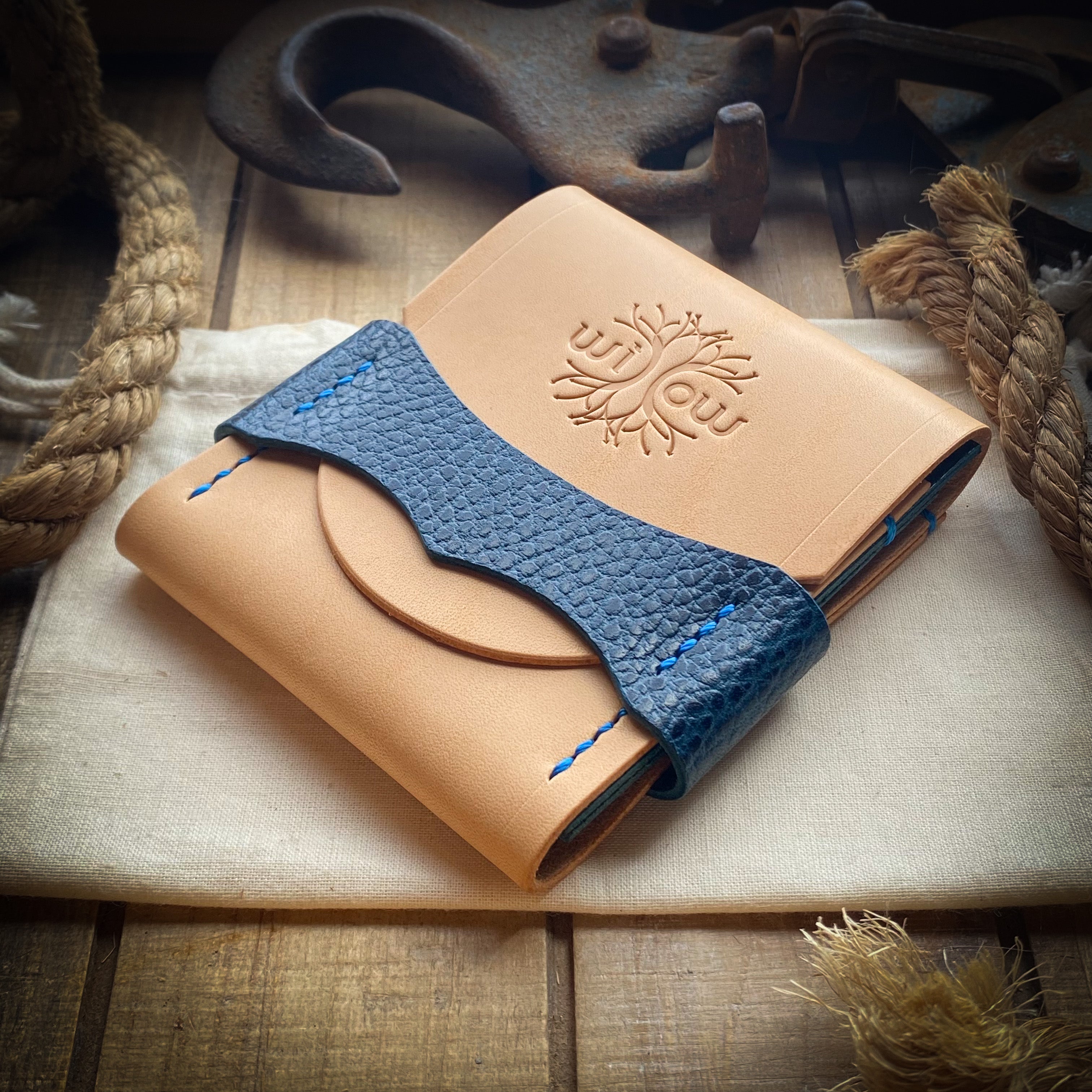 Luxe Minimalist Wallet - Quick Access - Natural and Blue Dollaro