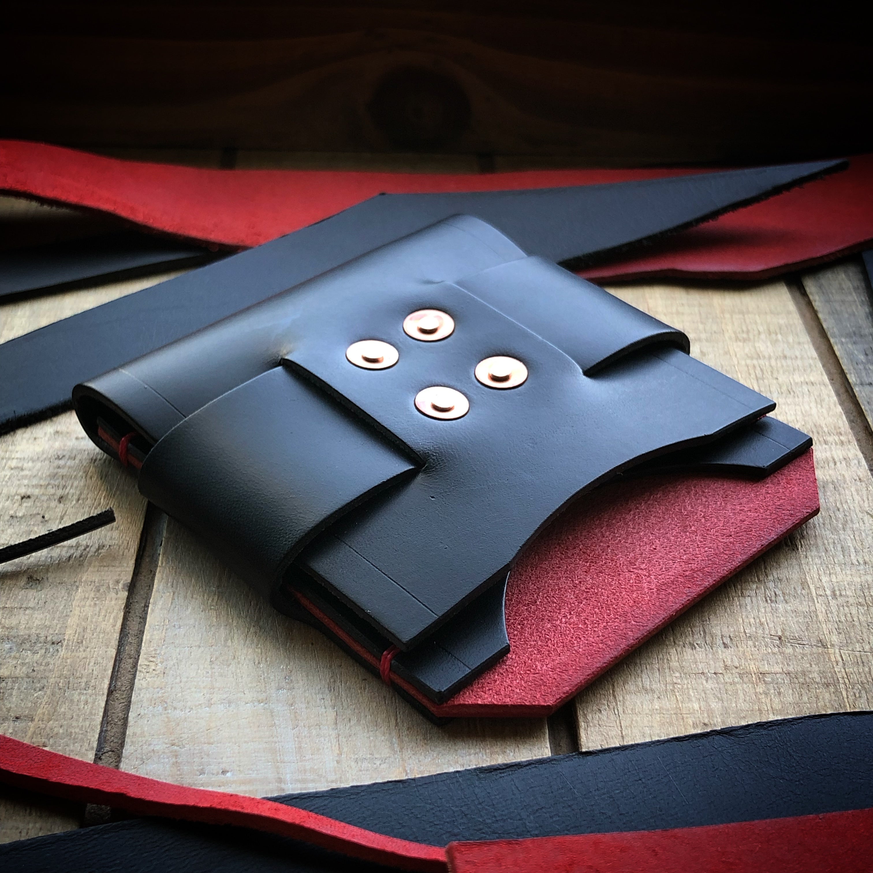 Velox Minimalist Wallet - Black and Red