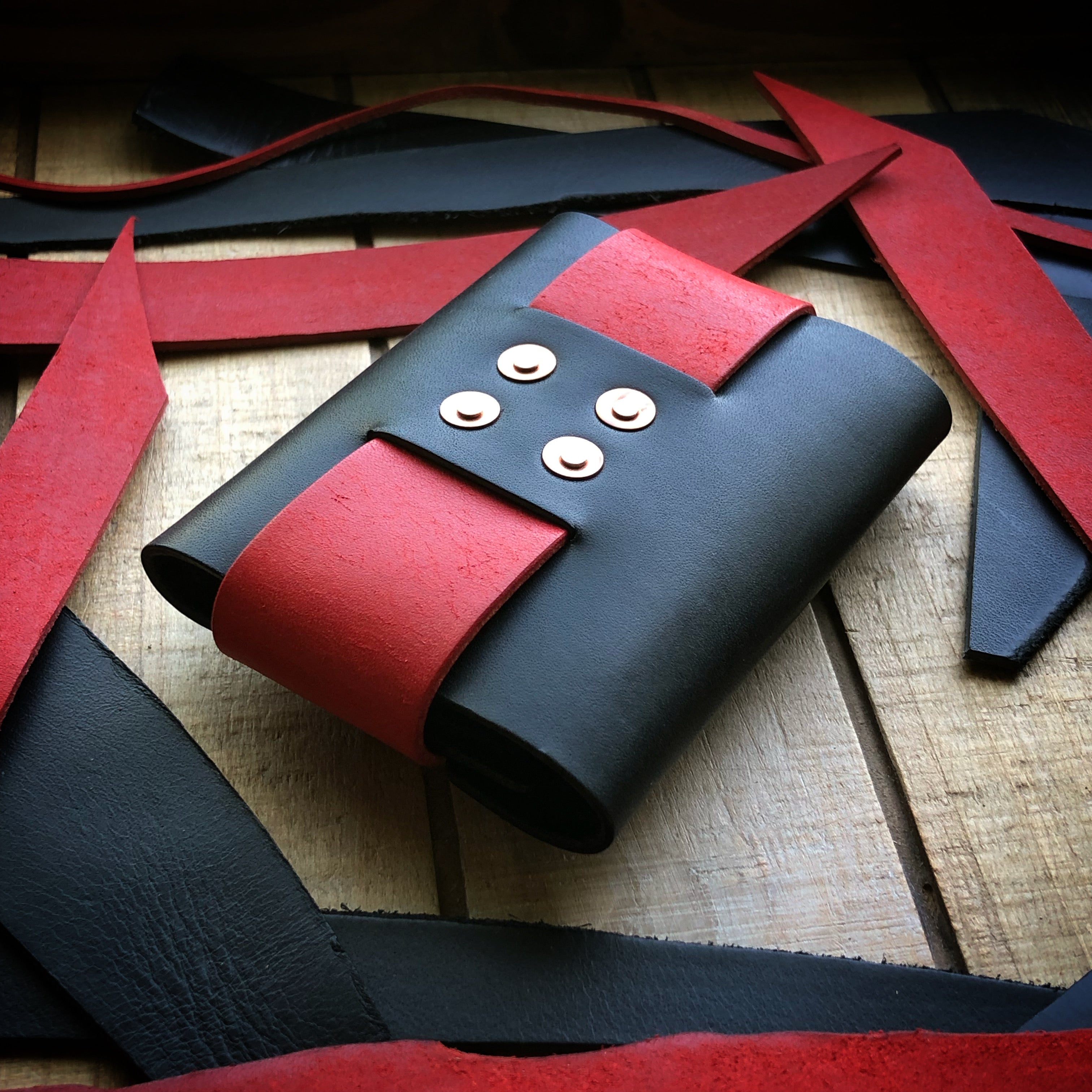 Posh Minimalist Wallet - Black and Red