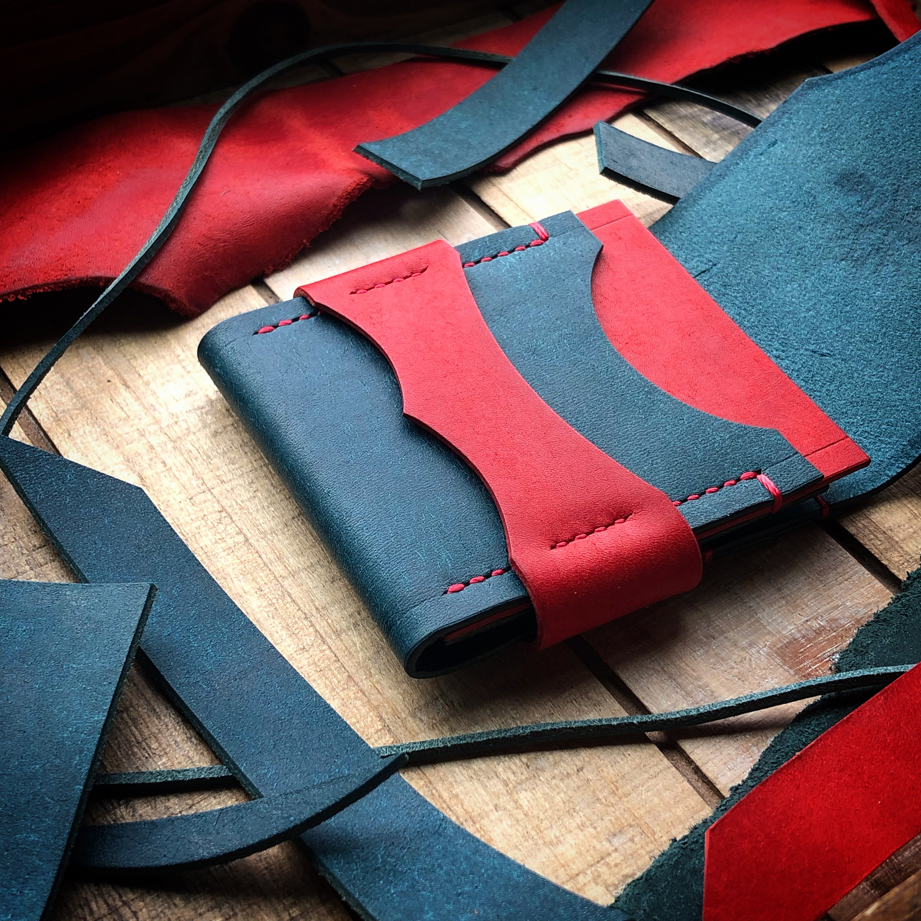 Luxe Minimalist Wallet - Quick Access - Blue and Red