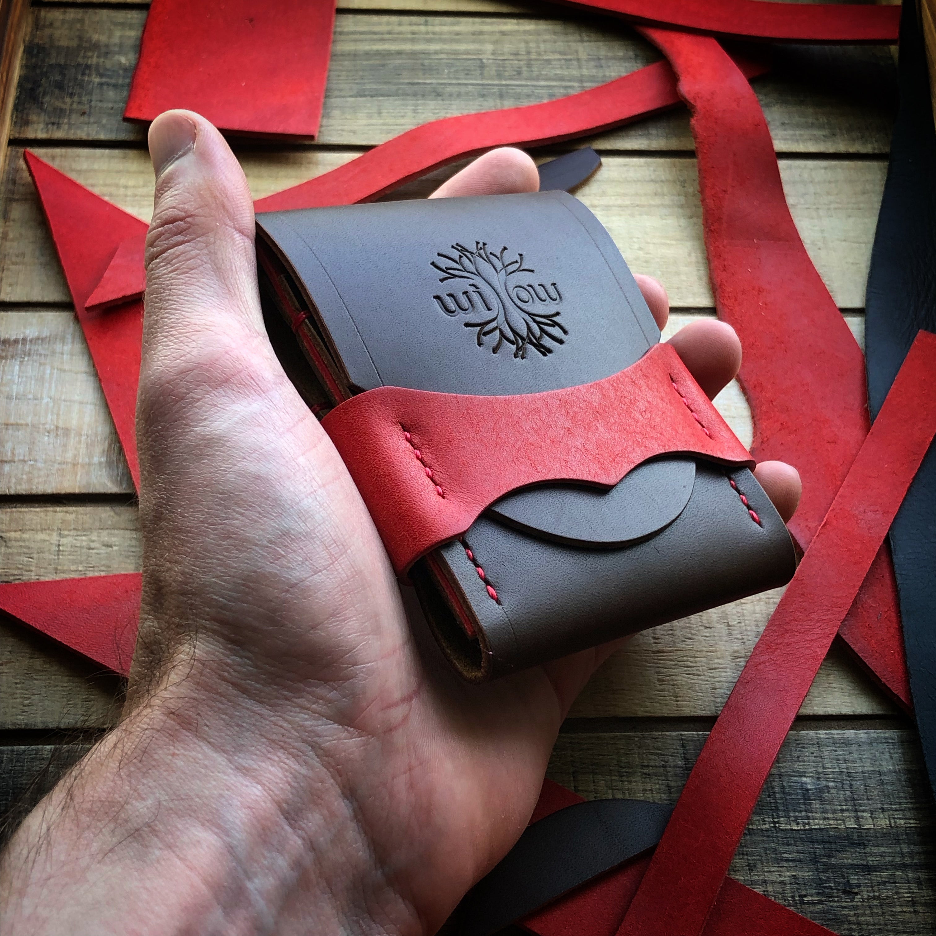 Luxe Minimalist Wallet - Quick Access - Dark Mahogany and Red