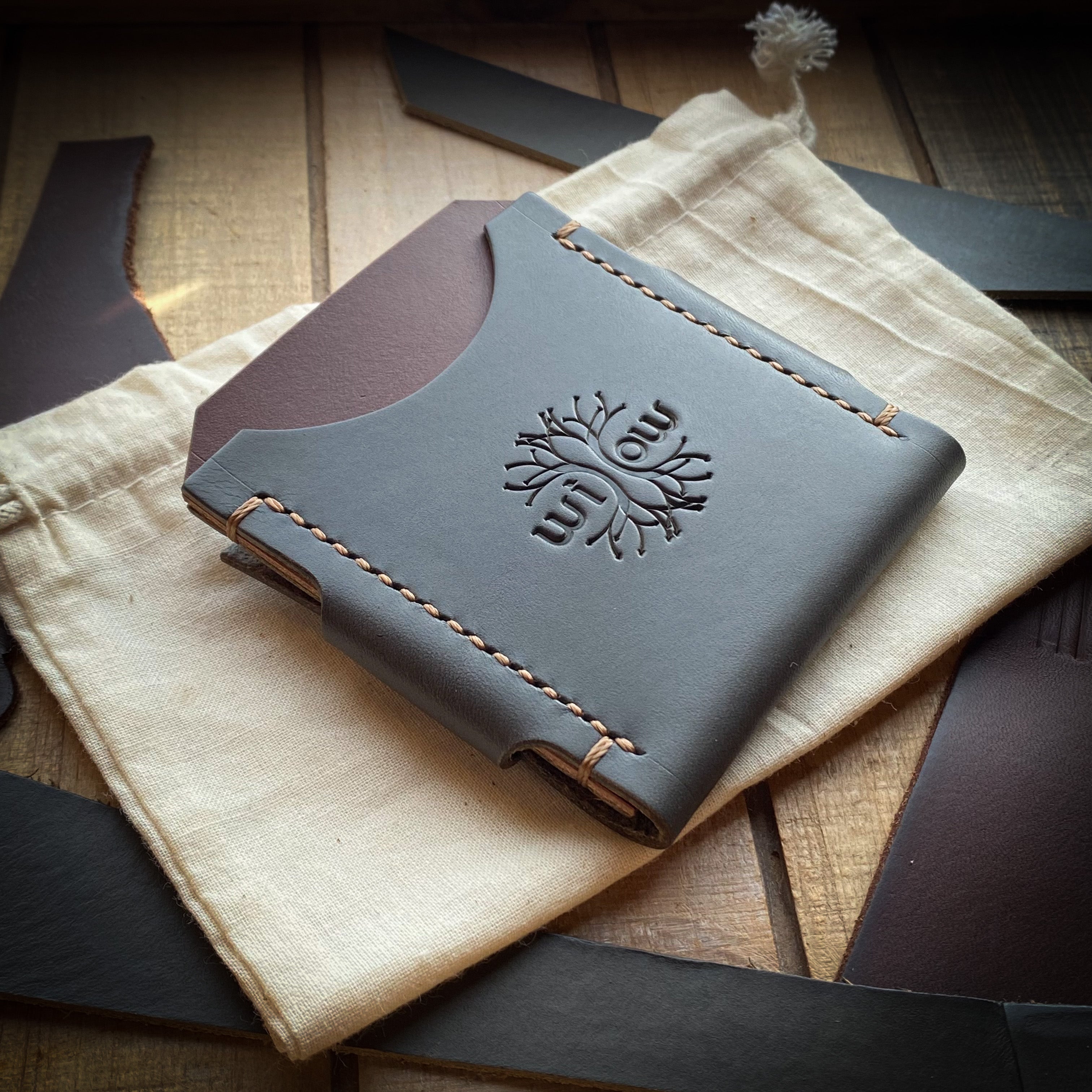 Velox Minimalist Wallet - Olive Weed and Tobacco