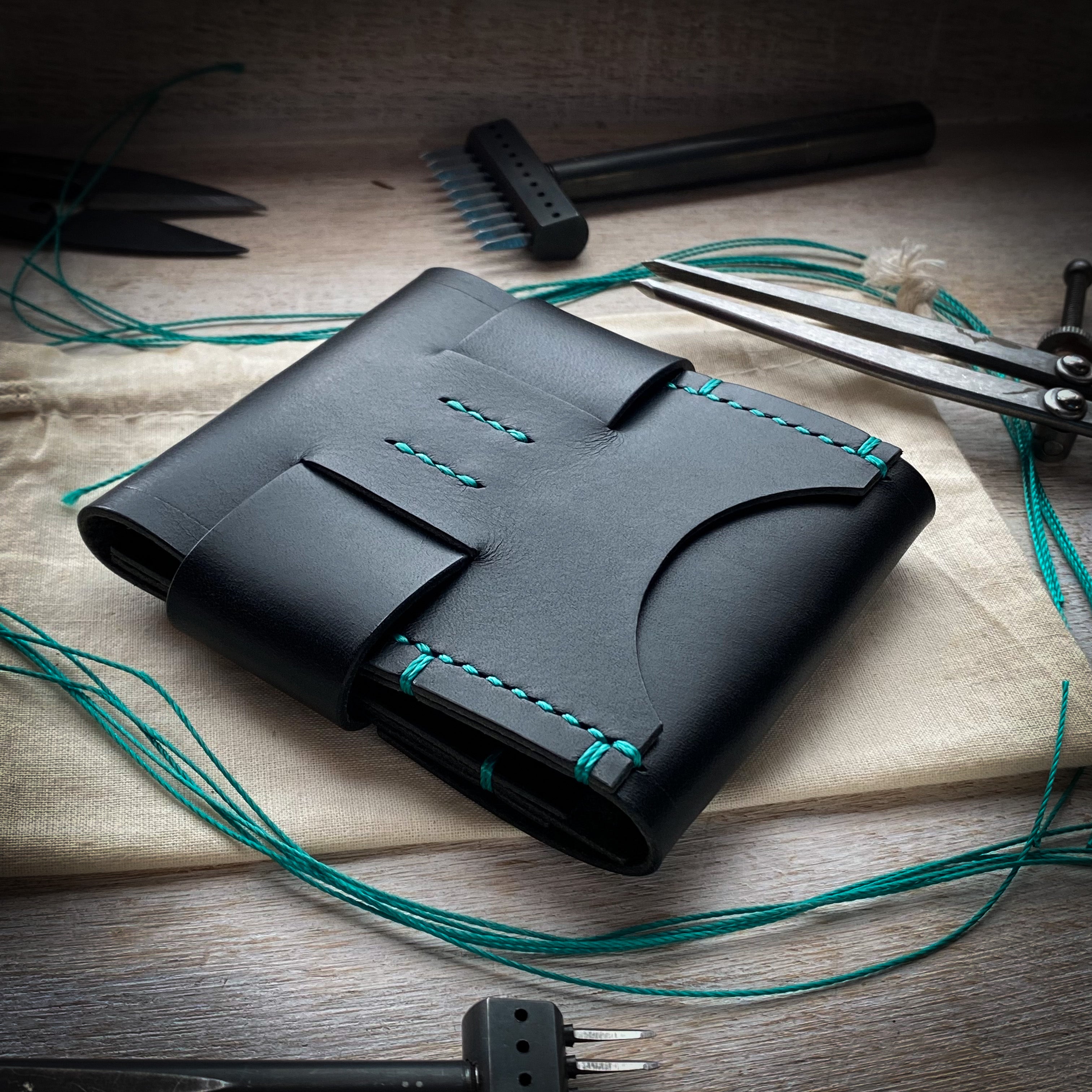 Luxe Minimalist Wallet - Quick Access - Full Black - Teal Thread