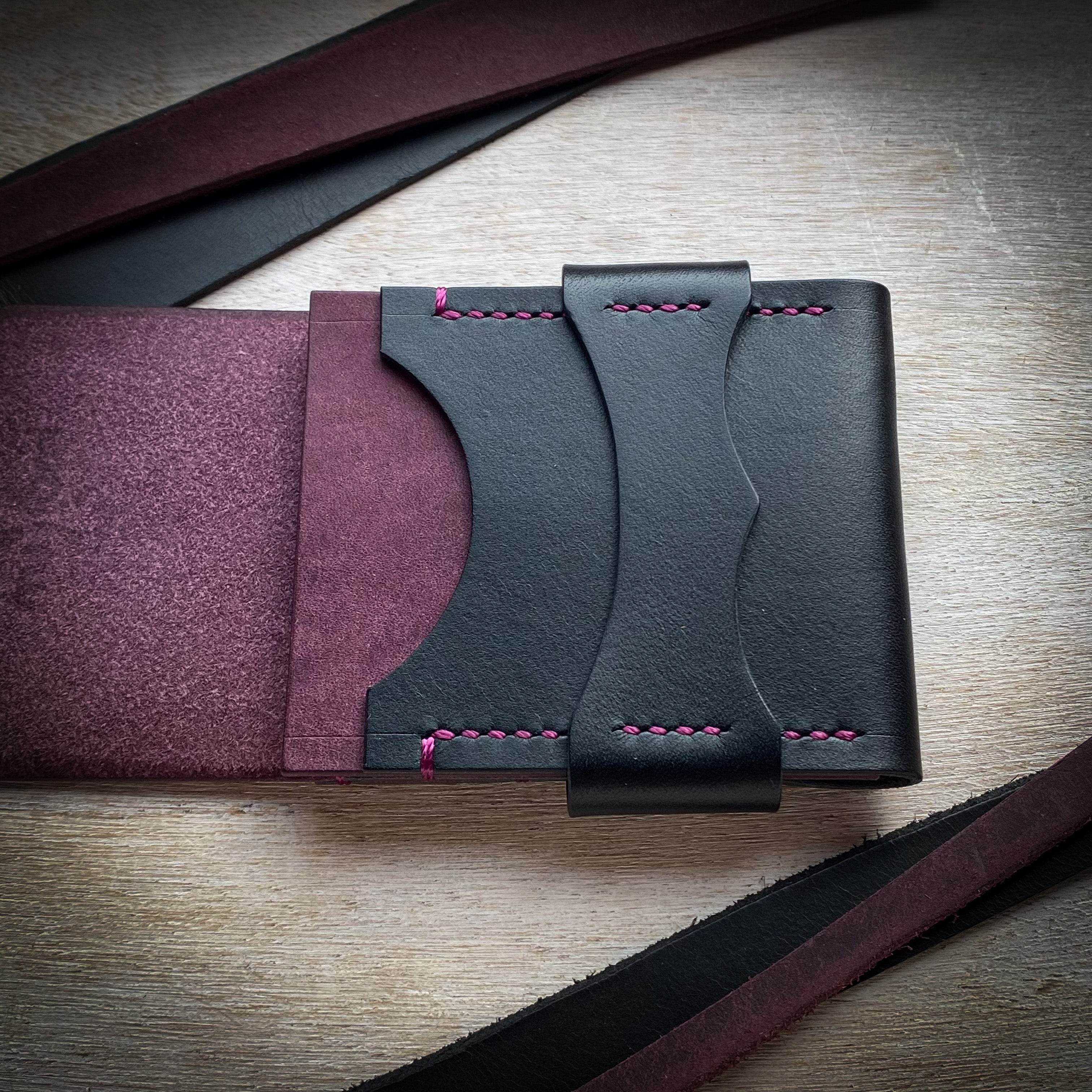 Luxe Minimalist Wallet - Quick Access - Violet and Black