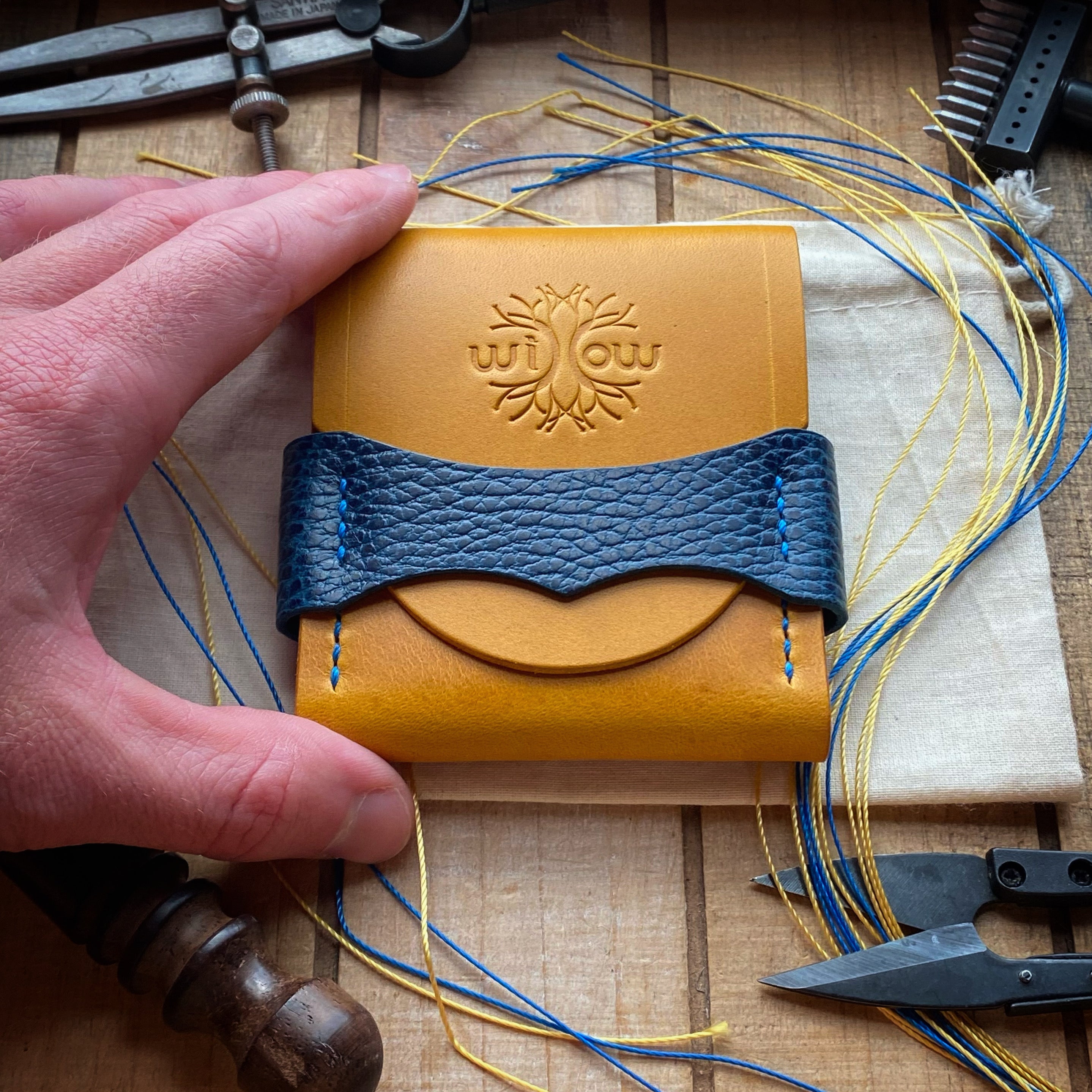 Luxe Minimalist Wallet - Quick Access - Yellow and Blue Dollaro